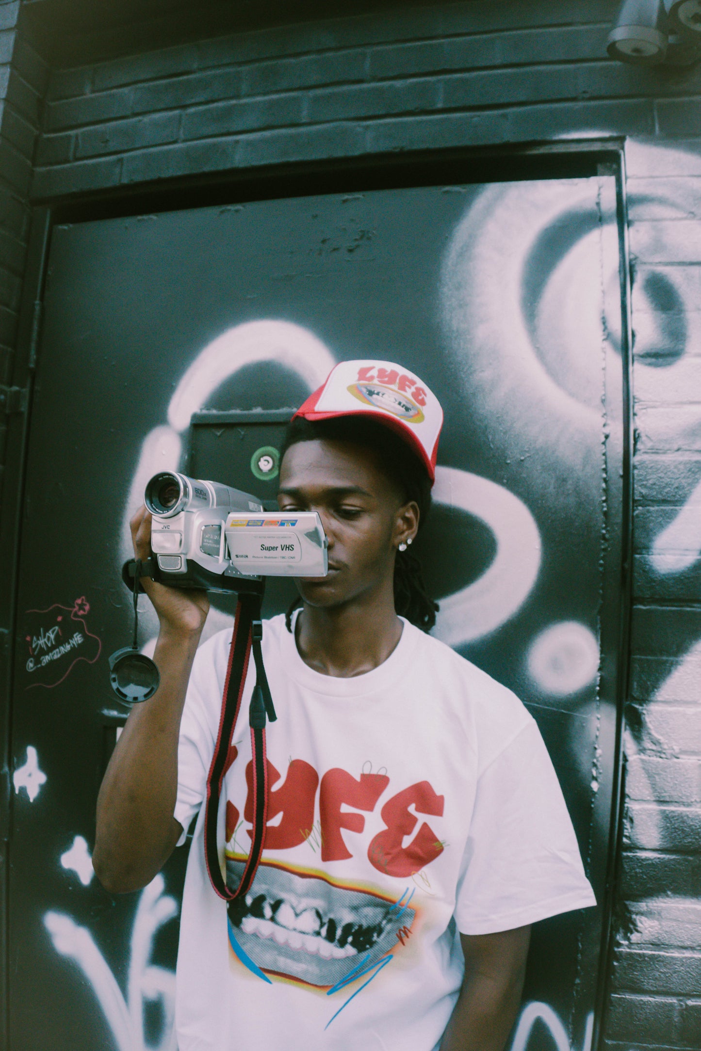 Smilez Tee